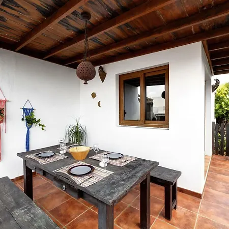 Calma En Teguise, 