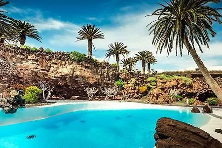 Calma En Teguise, 