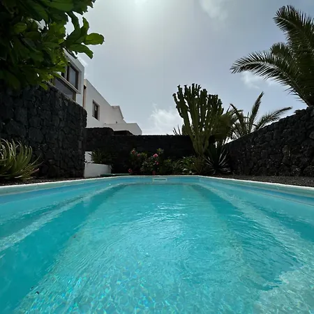 Calma En Teguise, 