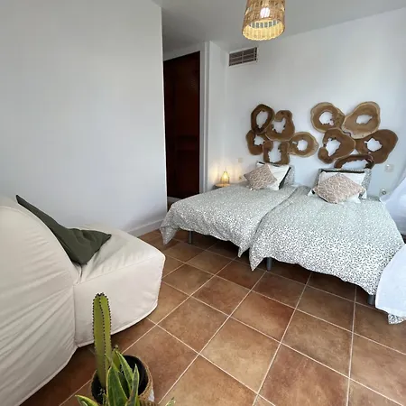 Calma En Teguise, 
