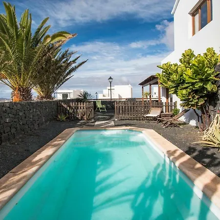 Calma En Teguise, 